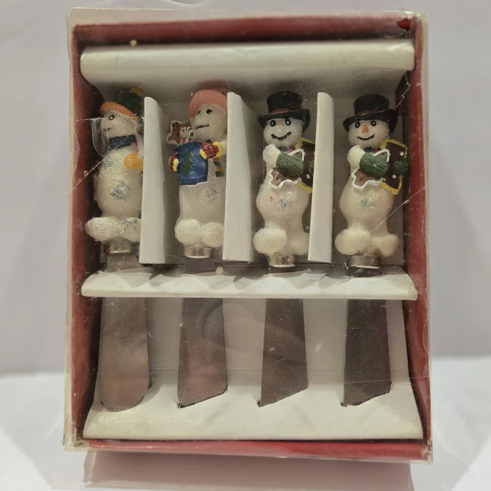 Cardinal Inc. Gourmet Cheese Spreaders Snowmens